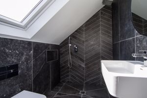 Photo 33- click for photo gallery